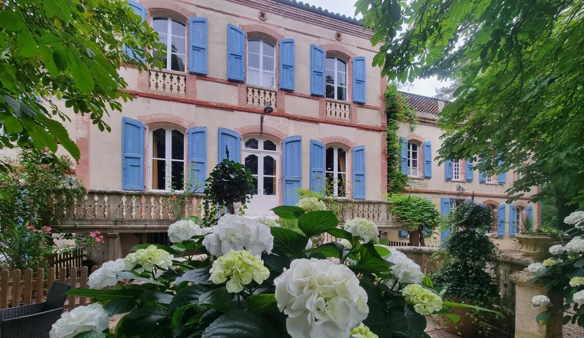 Le Manoir Du Thouron Hotel Saint-Sulpice  Exterior photo